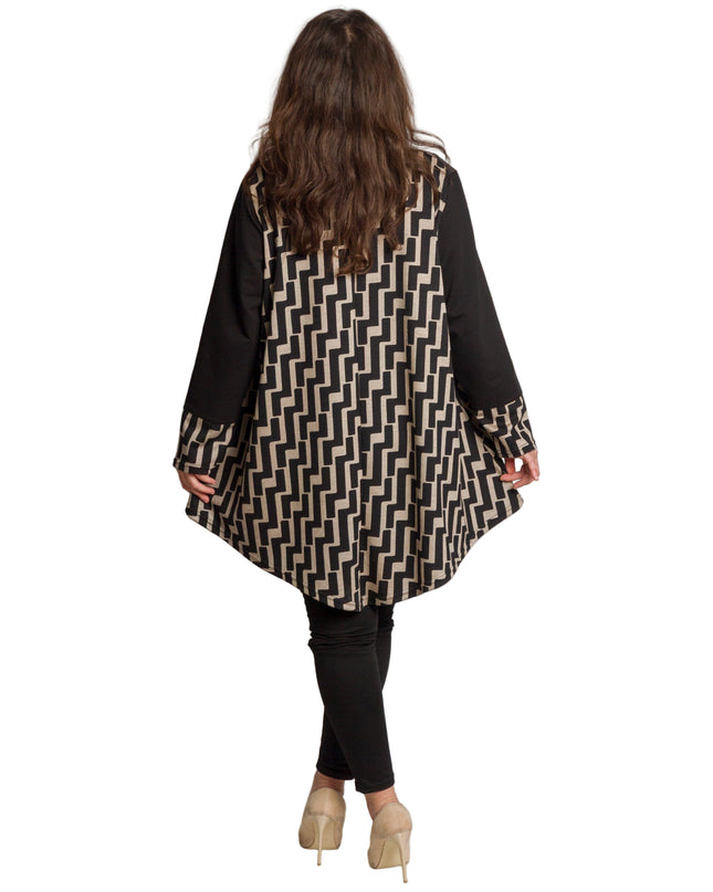 Черна туника с геометричен принт и декоративна лента от еко-кожа