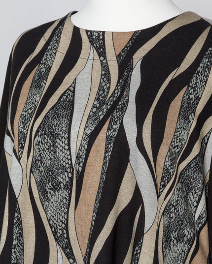 Елегантна туника в големи размери с вълнообразен десен