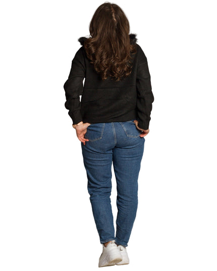 Черна макси блуза с апликация мече и пухкава яка