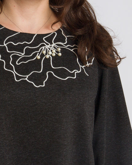 Тъмносива разкроена туника с флорална декорация в големи размери