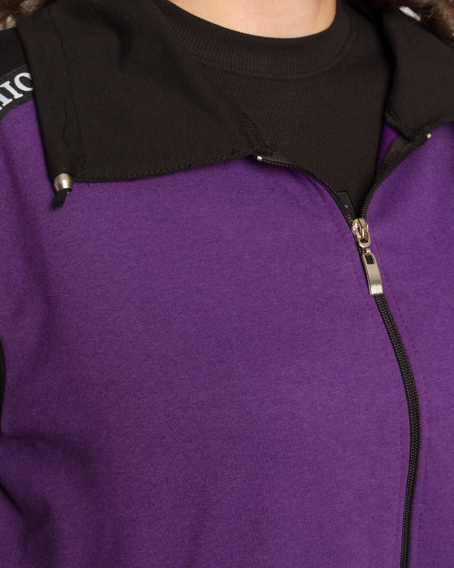 Спортен екип с цип и джобове в макси размери