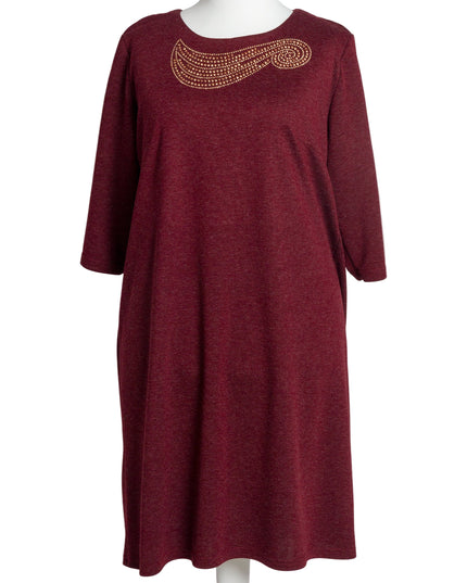 Дамска елегантна рокля в цвят бордо с декоративни камъни
