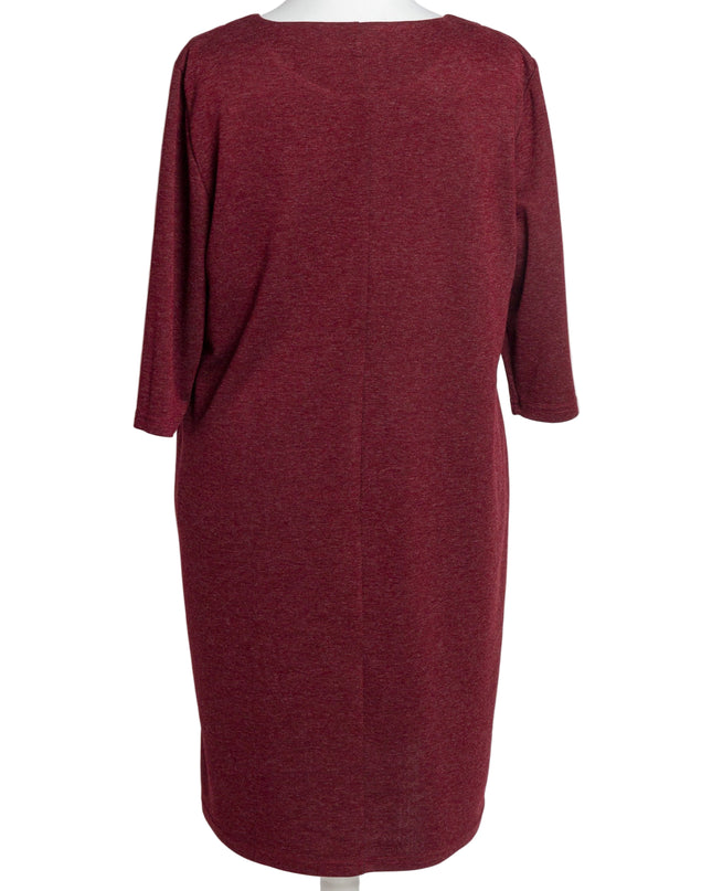 Дамска елегантна рокля в цвят бордо с декоративни камъни