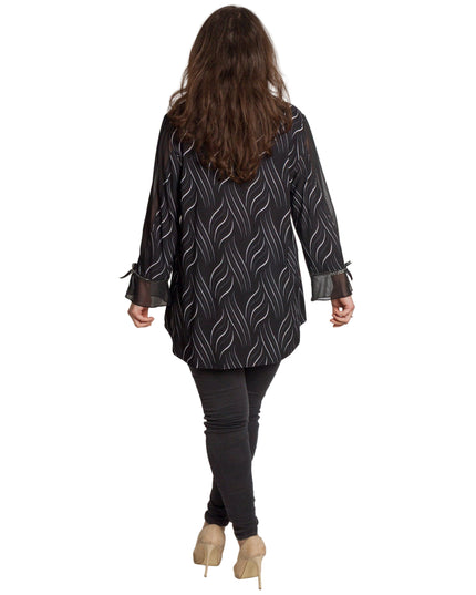 Елегантна черна туника с тюлени ръкави и разкроена кройка