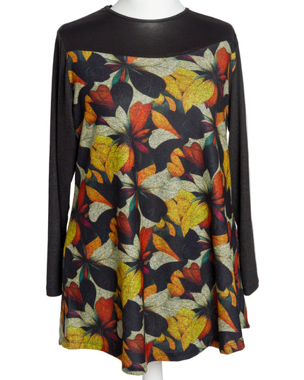 Черна туника с флорален принт в топли цветове