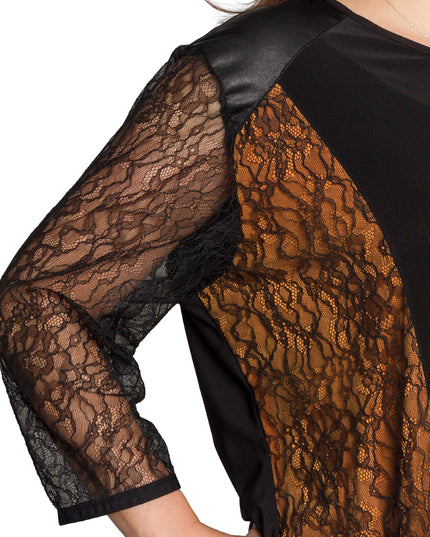 Елегантна туника с ефектни дантелени панели в големи размери