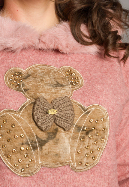 Розова блуза с апликация мече и пухкава яка