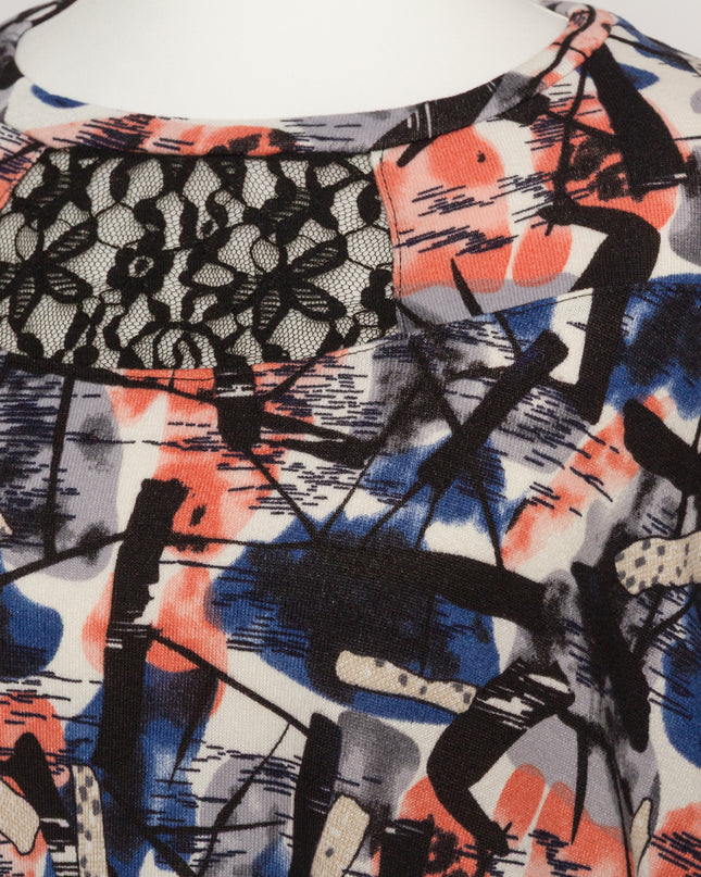 Елегантна туника с разкроен силует и дантела на цветя