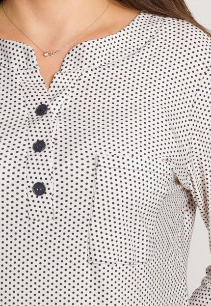 Бяла дамска риза на черни точки с декоративни копчета