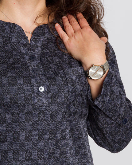 Тъмносиня туника с копчета и джобче в макси размери