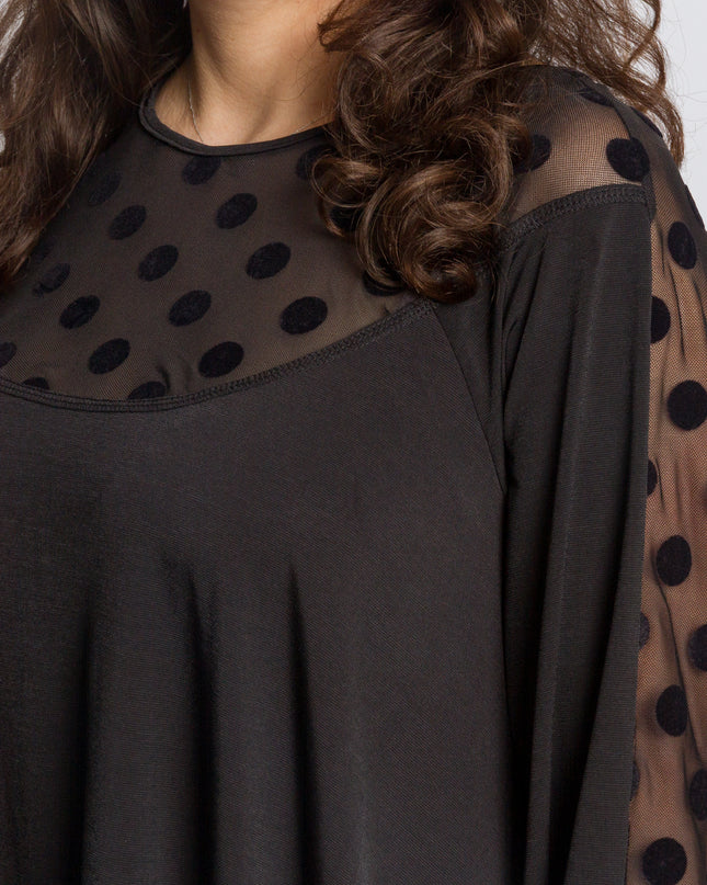 Елегантна разкроена черна туника на точки в големи размери