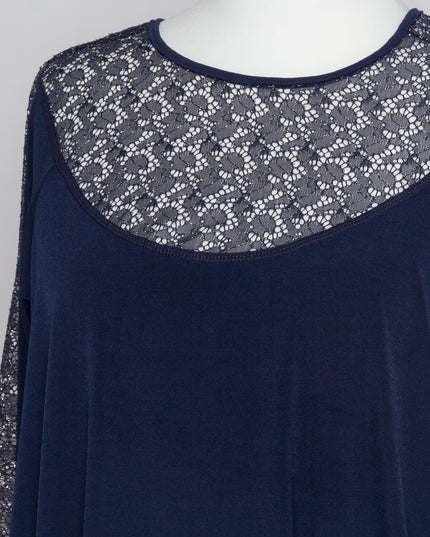 Елегантна тъмносиня туника на точки в големи размери