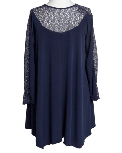 Елегантна тъмносиня туника на точки в големи размери