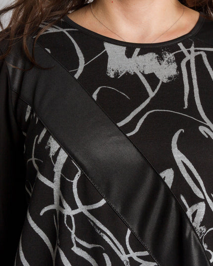 Черна туника с артистичен десен в големи размери