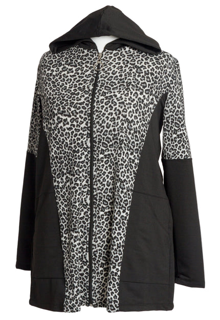 Черно яке с животински принт и качулка в макси размери