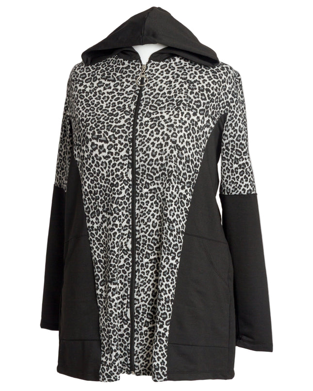Черно яке с животински принт и качулка в макси размери
