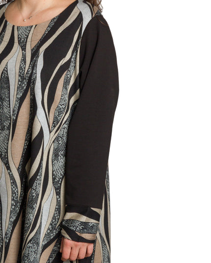 Елегантна рокля с разкроена кройка в големи размери