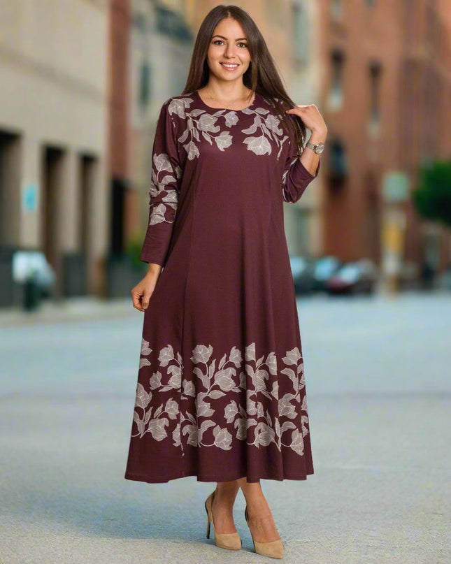 Бордо разкроена рокля с флорален бордюр в големи размери