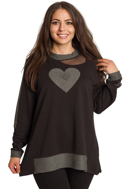 Черна макси туника с акцент от  тюл и апликация от сърце