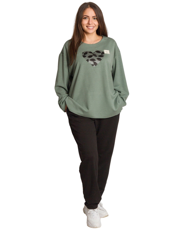 Дамски екип в големи размери с блуза на сърце и панталон