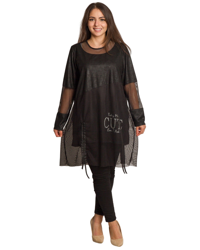 Черна дълга туника с мрежа и надпис CUTE в големи размери