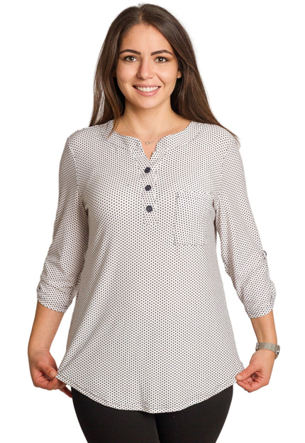 Бяла дамска риза на черни точки с декоративни копчета