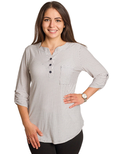 Бяла дамска риза на черни точки с декоративни копчета