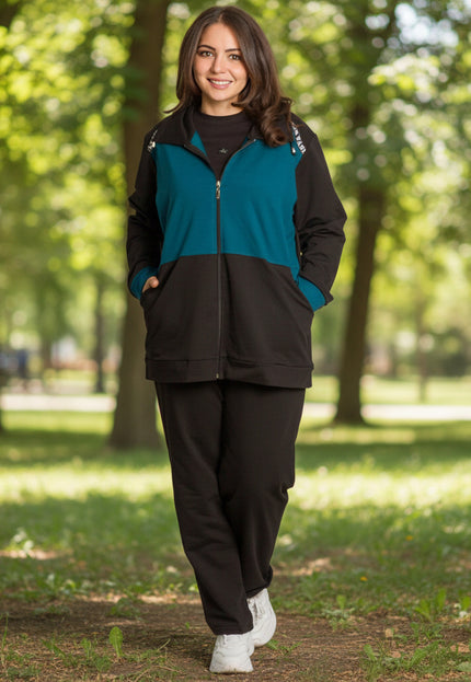 Спортен екип в черно и петрол с цип и джобове