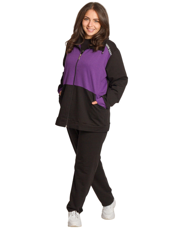 Спортен екип с цип и джобове в макси размери