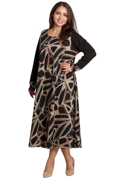 Елегантна черна рокля с разкроена кройка в макси размери