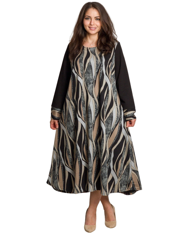 Елегантна рокля с разкроена кройка в големи размери