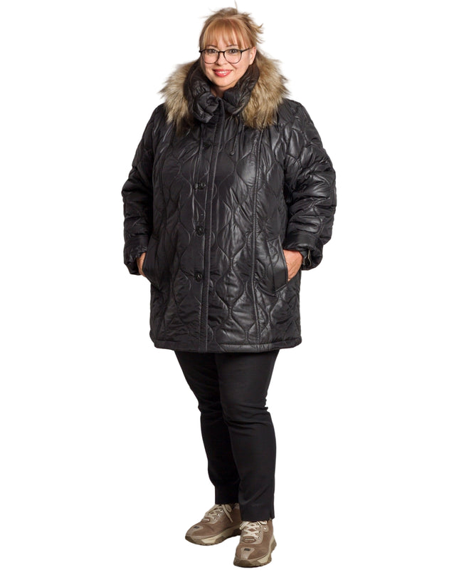 Дамско черно яке с геометричен десен в големи размери