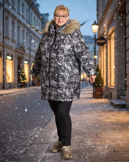 Дамско яке в големи размери с графити десен и качулка