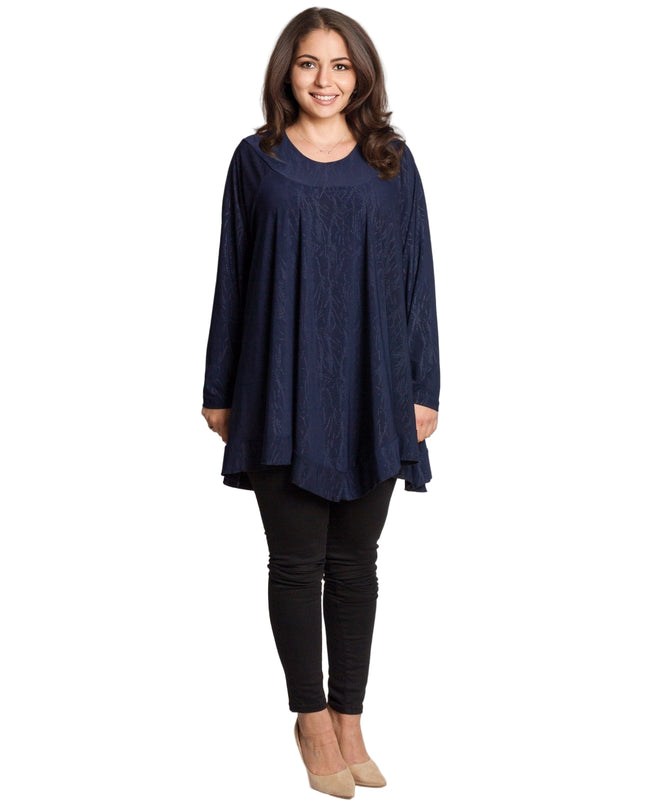 Тъмносиня елегантна туника с релефен десен и обло деколте