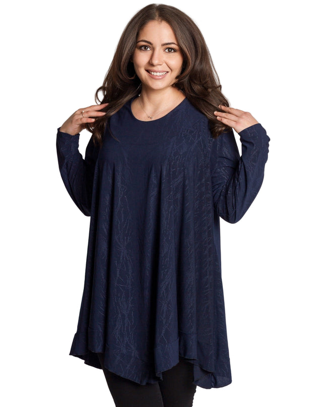 Тъмносиня елегантна туника с релефен десен и обло деколте