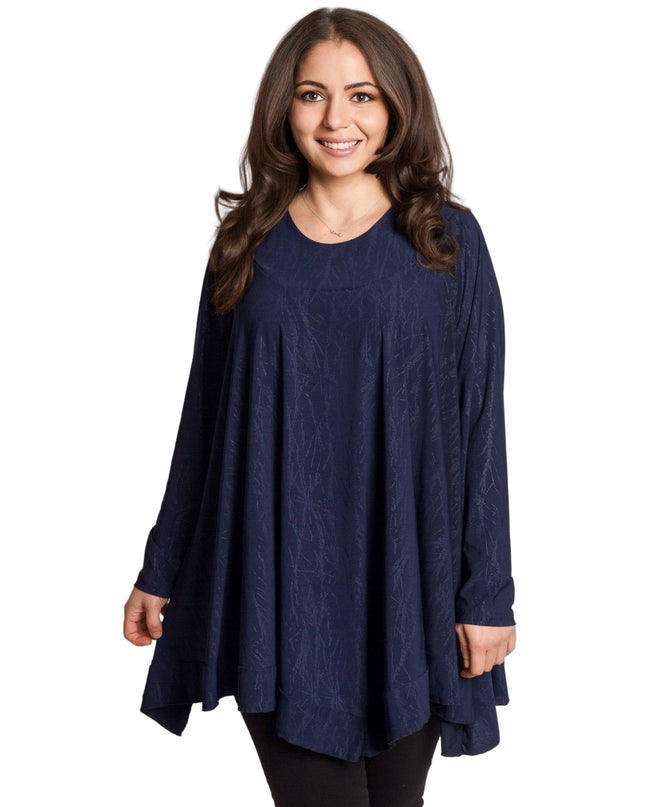 Тъмносиня елегантна туника с релефен десен и обло деколте