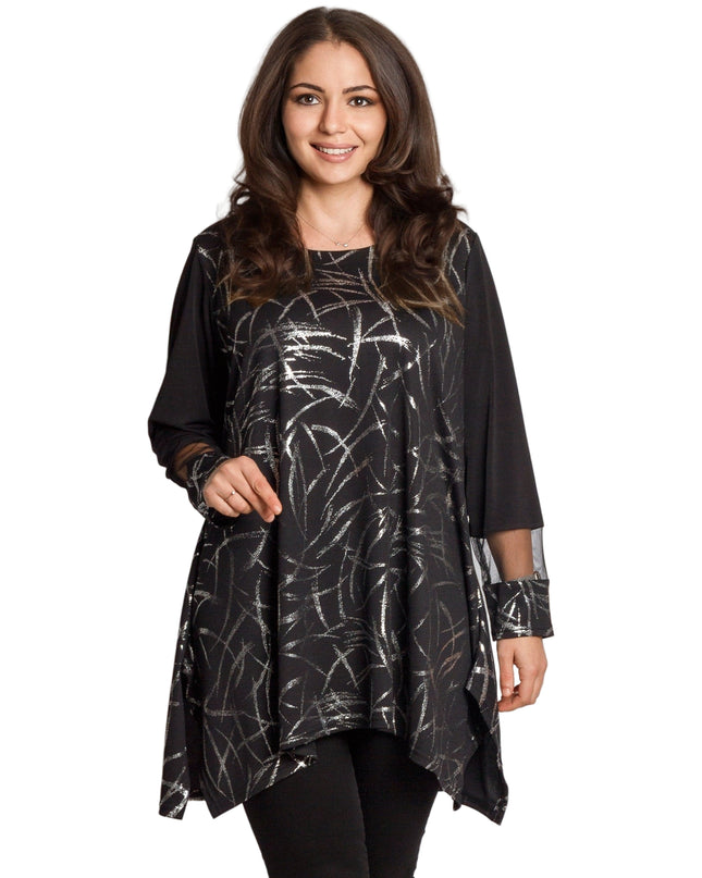 Елегантна туника с лъскав сребрист десен и разкроена кройка