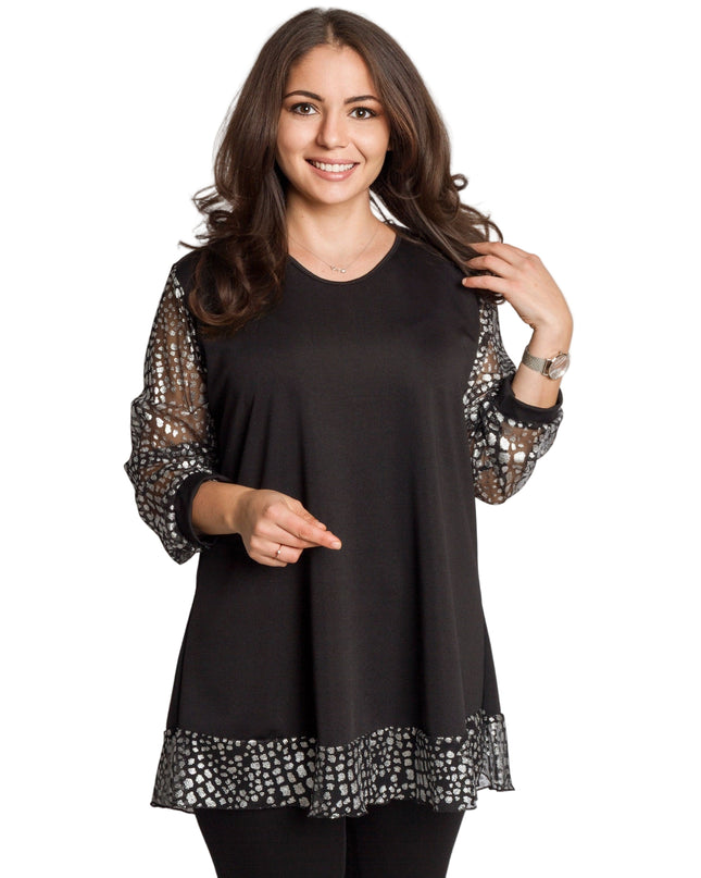 Елегантна черна туника с прозрачни ръкави и сребрист принт
