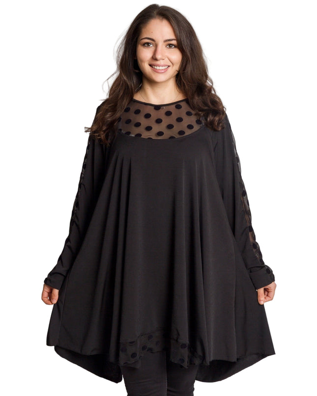 Елегантна разкроена черна туника на точки в големи размери