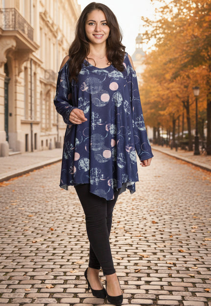 Елегантна тъмносиня разкроена туника с артистичен десен