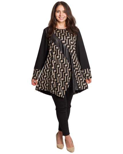 Черна туника с геометричен принт и декоративна лента от еко-кожа