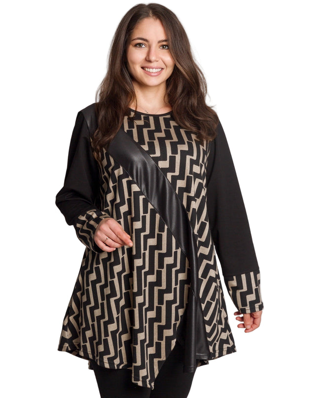 Черна туника с геометричен принт и декоративна лента от еко-кожа