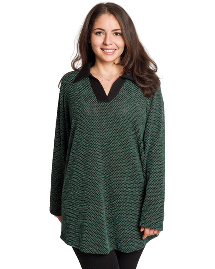 Елегантна зелена туника с яка и V-образно деколте