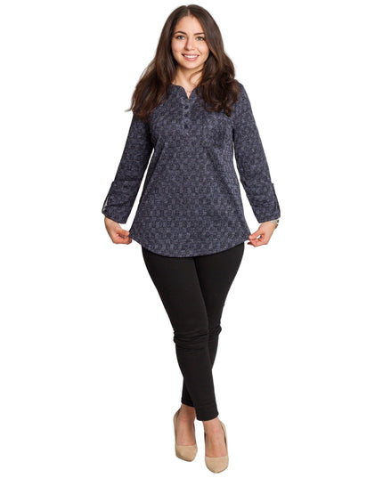 Тъмносиня туника с копчета и джобче в макси размери