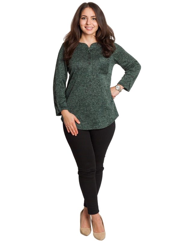 Тъмнозелена туника с копчета и джоб отпред в големи размери