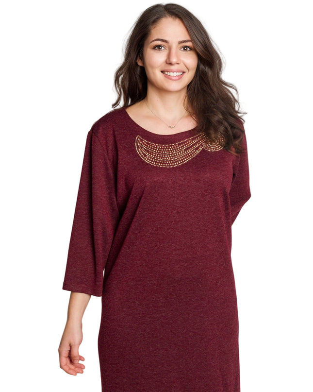 Дамска елегантна рокля в цвят бордо с декоративни камъни