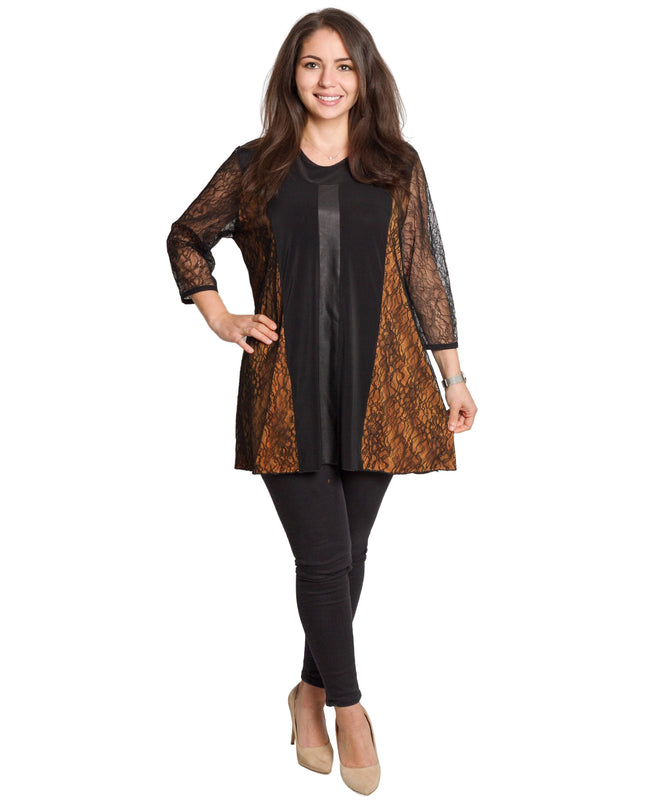 Елегантна туника с ефектни дантелени панели в големи размери