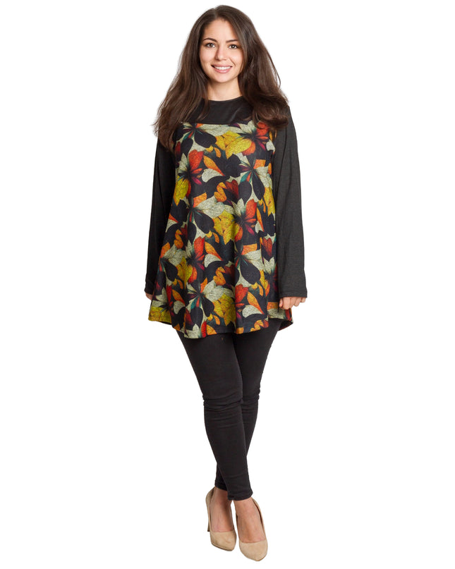 Черна туника с флорален принт в топли цветове