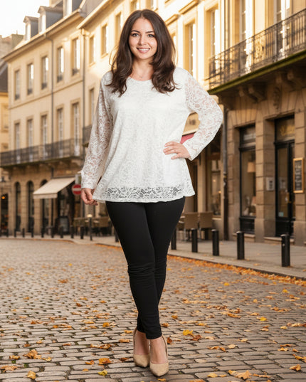 Бяла официална блуза с дантелени ръкави в макси размери