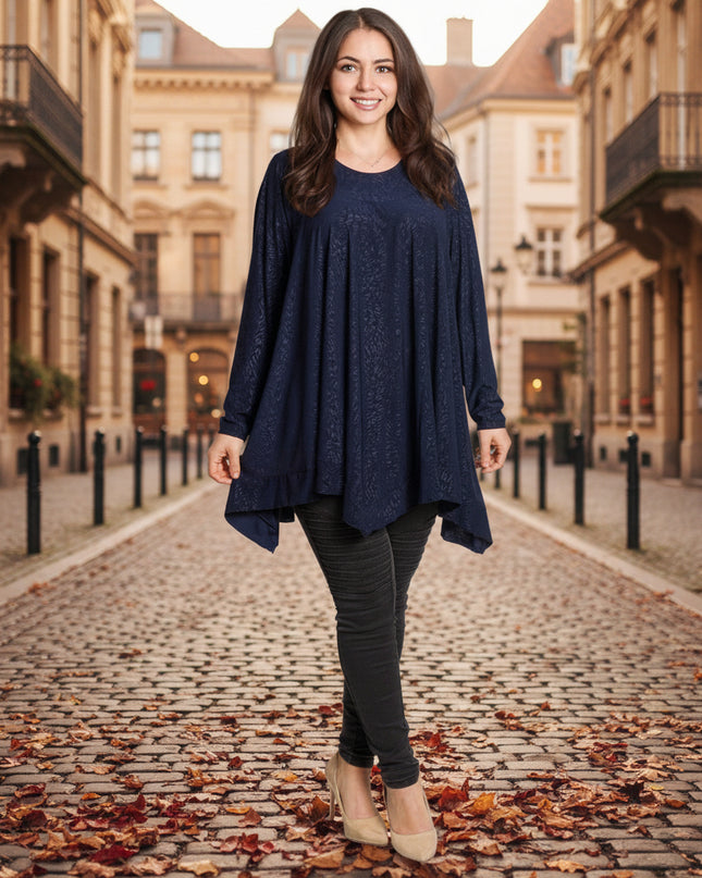 Тъмносиня разкроена туника с фин релеф и елегантен силует